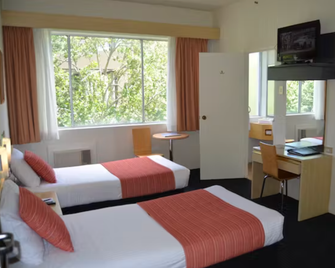 Devere Hotel - Sydney - Bedroom