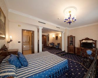 Grand Hotel London - Varna - Habitación