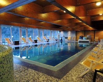 Grand Hotel Astoria - Lavarone - Pool