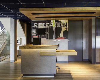 Ibis Budget Versailles Château Saint Cyr - Saint-Cyr-l’École - Gebäude