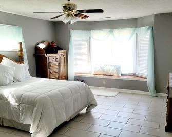 Good Old Country Living - Nesbit - Bedroom