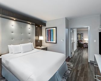 Embassy Suites by Hilton Houston Energy Corridor - Houston - Bedroom
