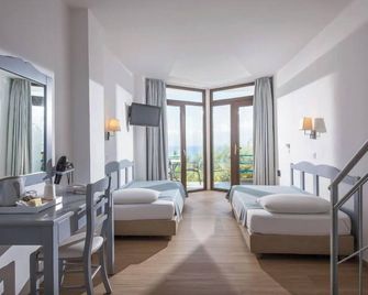 Hersonissos Village Hotel & Bungalows - Hersonissos