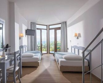 Hersonissos Village Hotel & Bungalows - Hersonissos