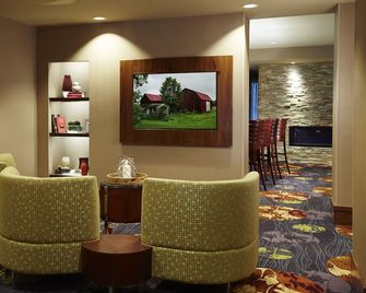 Courtyard by Marriott Ithaca Airport/University - איתקה - טרקלין