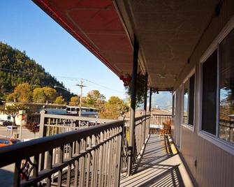 The Classic Horseshoe Bay Motel - West Vancouver - Balkon