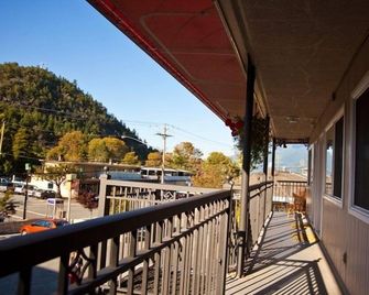 Horseshoe Bay Motel - West Vancouver - Balkong