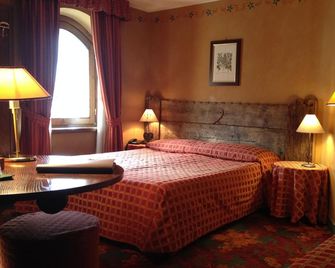Hotel Chateau Blanc - La Thuile - Bedroom