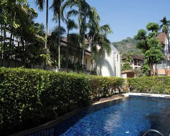 Sunnyside Kata - Karon - Pool