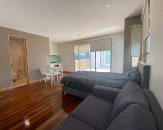 Entire studio with balcony in Maribyrnong - Maribyrnong