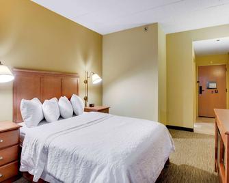 Wingate by Wyndham Cranberry - Cranberry Township - Schlafzimmer