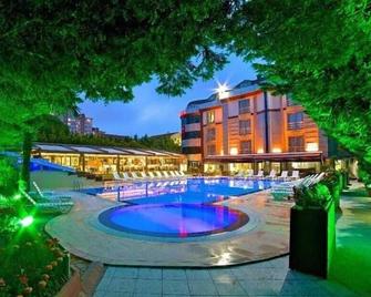 Gardan Hotel - Büyükçekmece - Budova