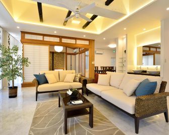 Ex Kumoji Apartment - Naha - Sufragerie