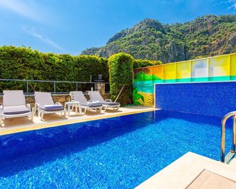 Villa Ayla Paradise - Ortaca - Piscina