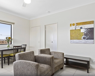 Discovery Parks - Blackwater Central Motel - Blackwater - Bedroom