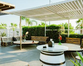 Ci Thorno Hotel - Crosia - Patio
