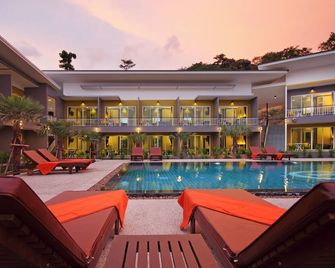 Gypsy Sea View Resort - Ko Phi Phi - Pool