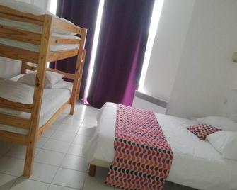 Hotel La Cle - Saint-André-de-Sangonis - Slaapkamer