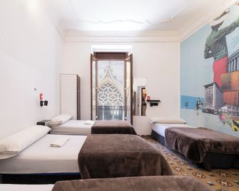 Home Youth Hostel - ולנסיה - חדר שינה