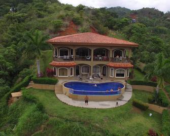 Beautiful Ocean View Property. Private Secure Location. - Playa Hermosa - Edificio