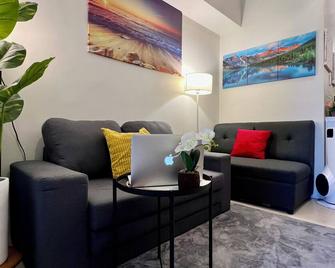 Cebu Sweet Staycation 1 bedroom condo - Cebu City - Wohnzimmer