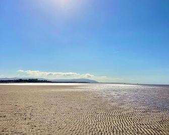 Cumbrian Lodge - Seascale - Beach