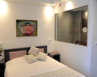 Ammos Hotel - Agía Triáda - Bedroom