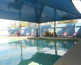 Two Shores Holiday Village - The Entrance - Pool