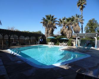 Elsinore Hot Springs & Lodge - Lake Elsinore - Piscina
