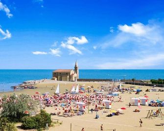 Apartment in Porto Santa Margherita Near Beach - Eraclea Mare - Playa