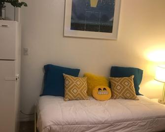 Lovely Apartment in West Palmdale - Palmdale - Stue