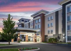 La Quinta Inn & Suites by Wyndham Columbus - Edinburgh - Columbus - Gebouw