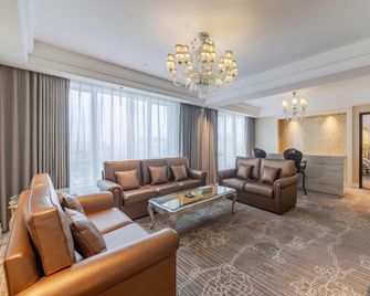 Sky Line Hotel - Zhongshan - Habitación