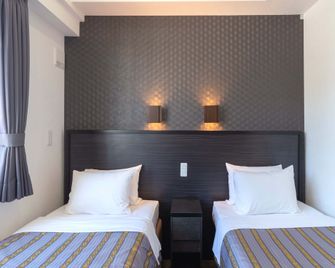 Hotel Koza - Okinawa - Schlafzimmer