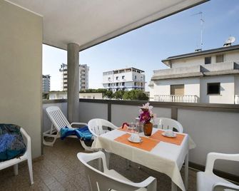 Residence G. Verdi - Bibione - Parveke