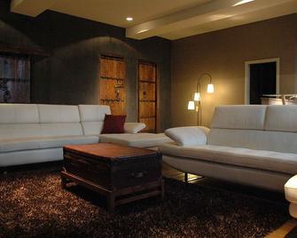 Hotel La Merveilleuse - Dinant - Living room