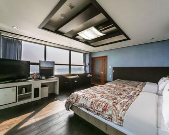 Pohang Yeongildae Force - Pohang - Habitación