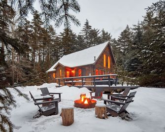 Kaaterskill Retreat~hot Tub~fire Pit~hiking~bbq - Tannersville - Patio