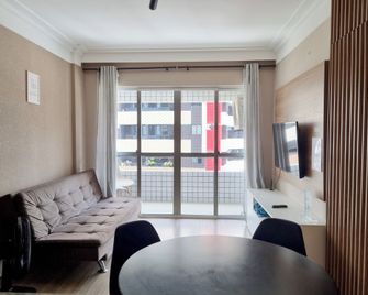 Apartamento c Wi-fi Rápida no melhor da PontaVerde - Maceió - Sala de estar