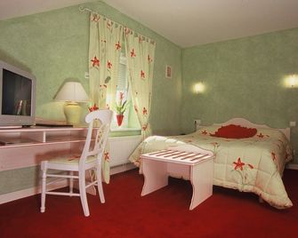 Logis Hôtel, Chalets Et Restaurant Les Chatelminés - La Bresse - Camera da letto