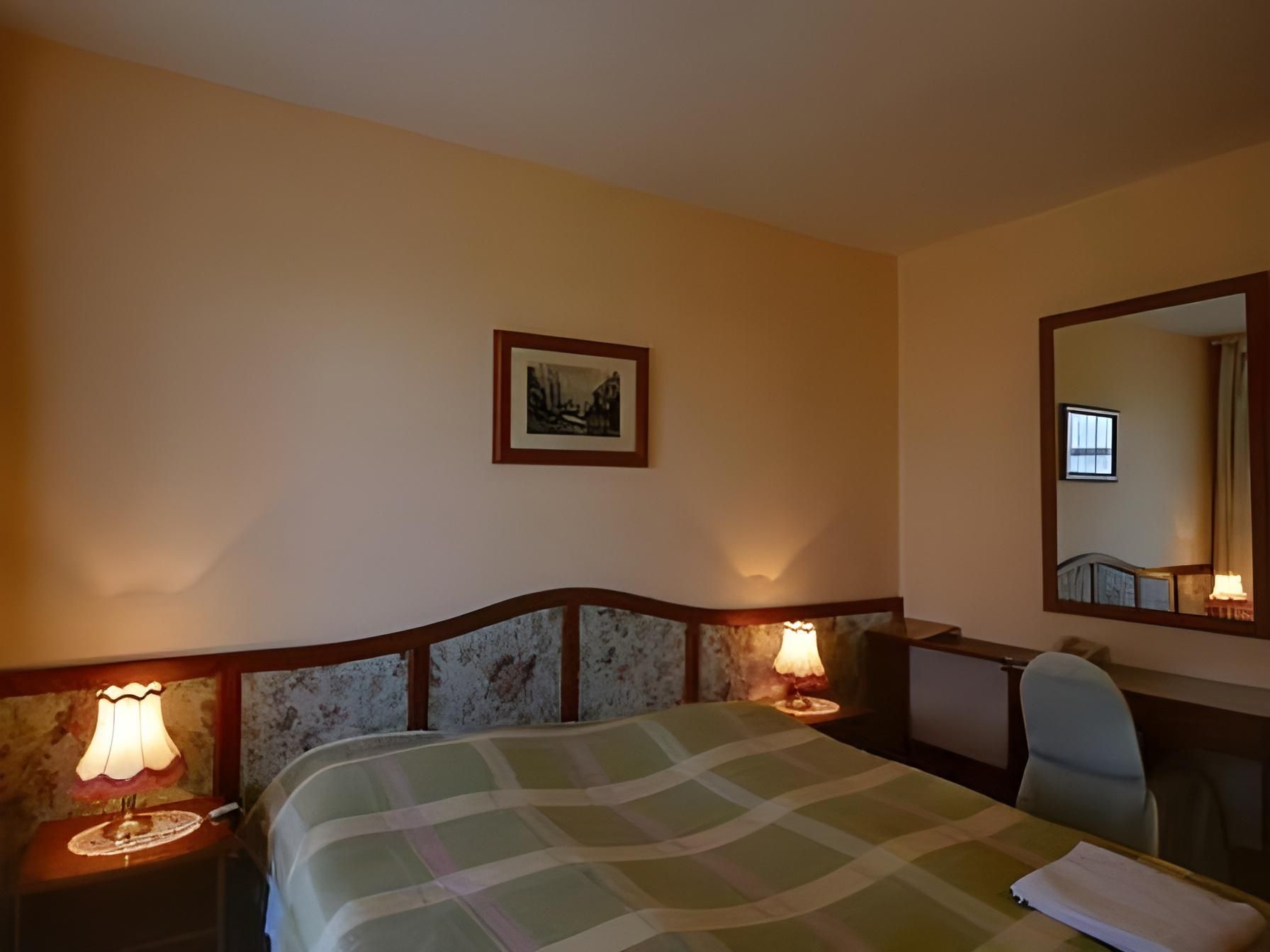 Hotel Bobbio - בודפשט - חדר שינה