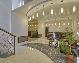 Ladoga Hotel - Petrozavodsk - Lobby