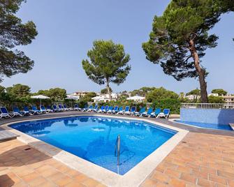 Paradise Beach Music Hotel - S'Arenal - בריכה