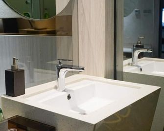 Paco Hotel Tianhe Coach Terminal Metro - Cantón - Baño