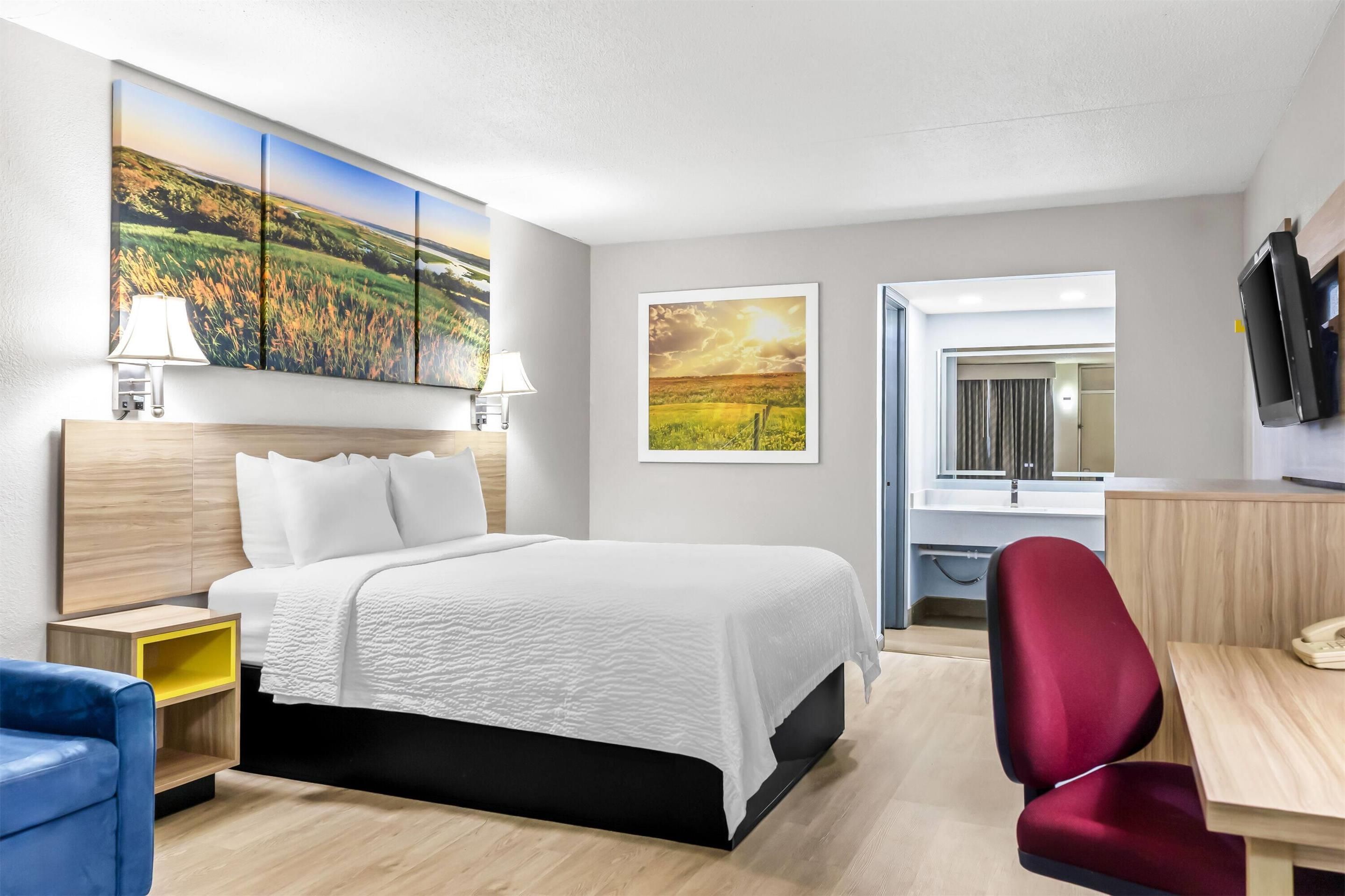 Days Inn by Wyndham Salina South - סלינה - חדר שינה