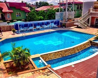 Randekhi Royal Hotel - Gold Wing - Benin City - Pool