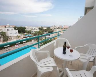 黛比森雅飯店公寓 - 帕拉利米尼 - 陽台