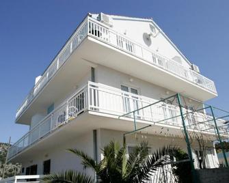 Apartments Trogrlic - Hvar - Edificio