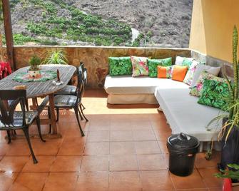 Welcoming House in Mogán with Mountain View - Mogán - Balcony