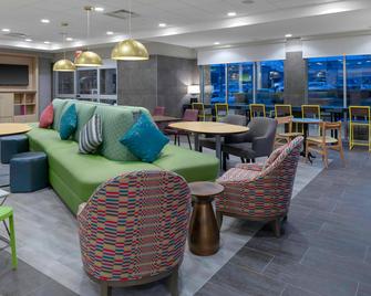 Home2 Suites by Hilton Denver South Centennial Airport - Centennial - Lounge